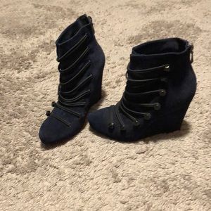 Boutique9 Wedge booties